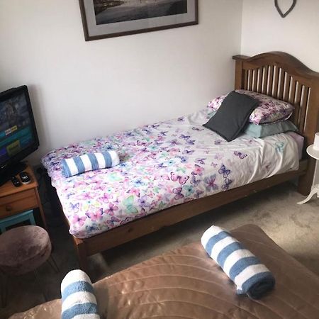 Modern And Bright Home In Quiet And Central Areaインヴァネス エクステリア 写真