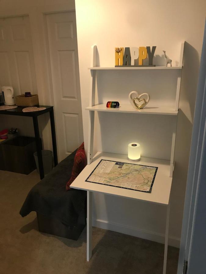 Modern And Bright Home In Quiet And Central Areaインヴァネス エクステリア 写真