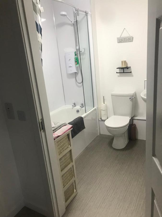 Modern And Bright Home In Quiet And Central Areaインヴァネス エクステリア 写真